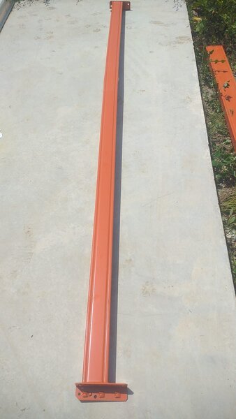 Teava constructii cu suport prindere.